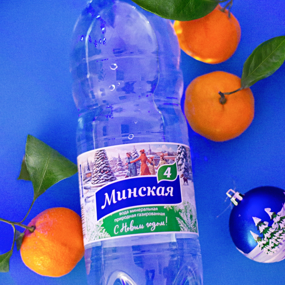 Дизайн новогодней серии минеральной воды